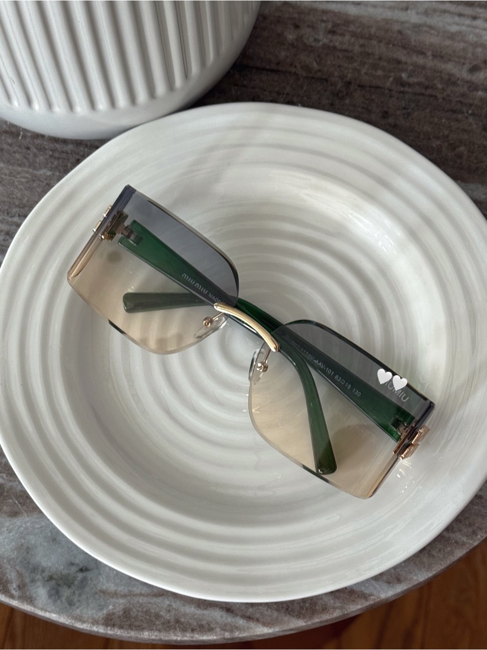Green Gradient Rimless Shield Sunglasses｜ Modern Chic